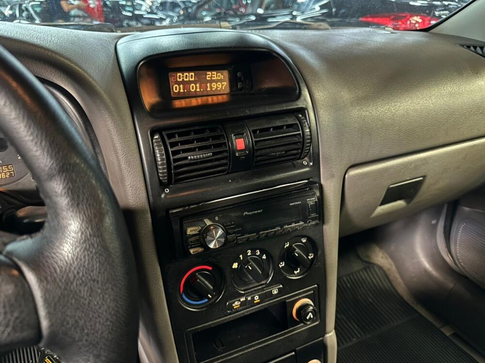 Chevrolet Astra Sedan