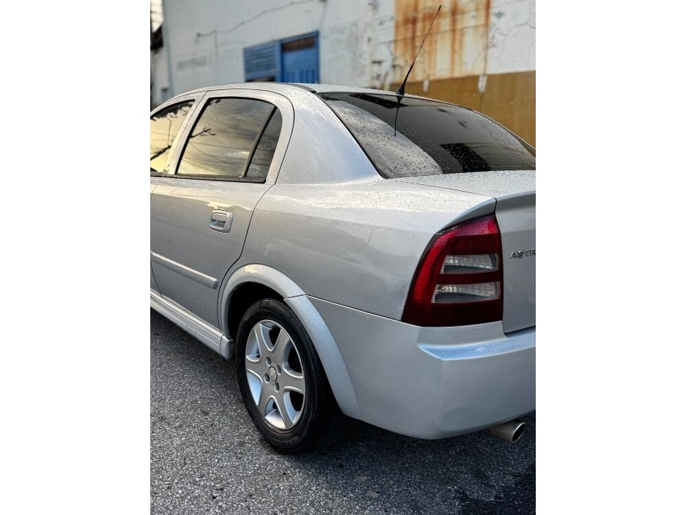 Chevrolet Astra Sedan