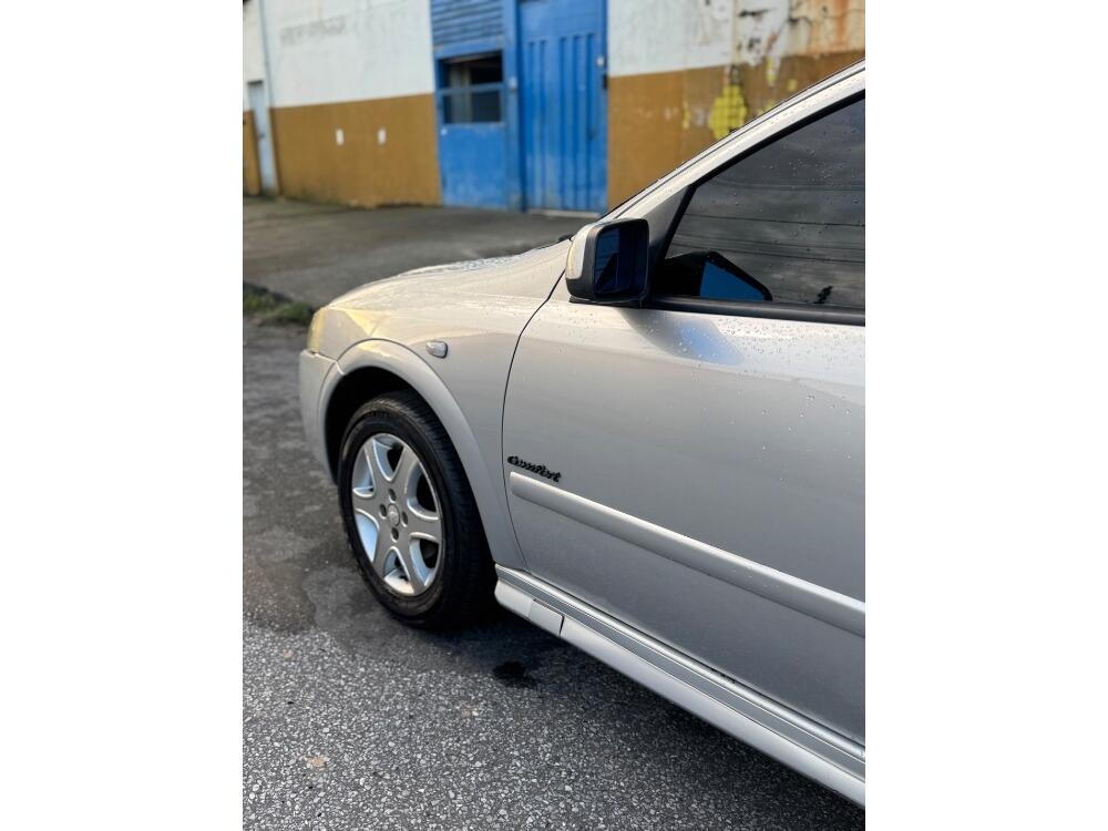 Chevrolet Astra Sedan