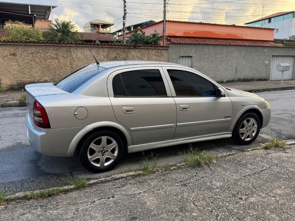 Chevrolet Astra Sedan