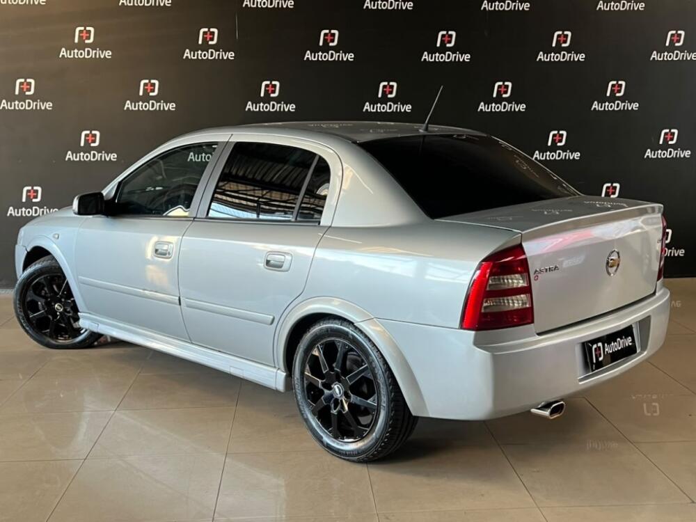 Chevrolet Astra Sedan