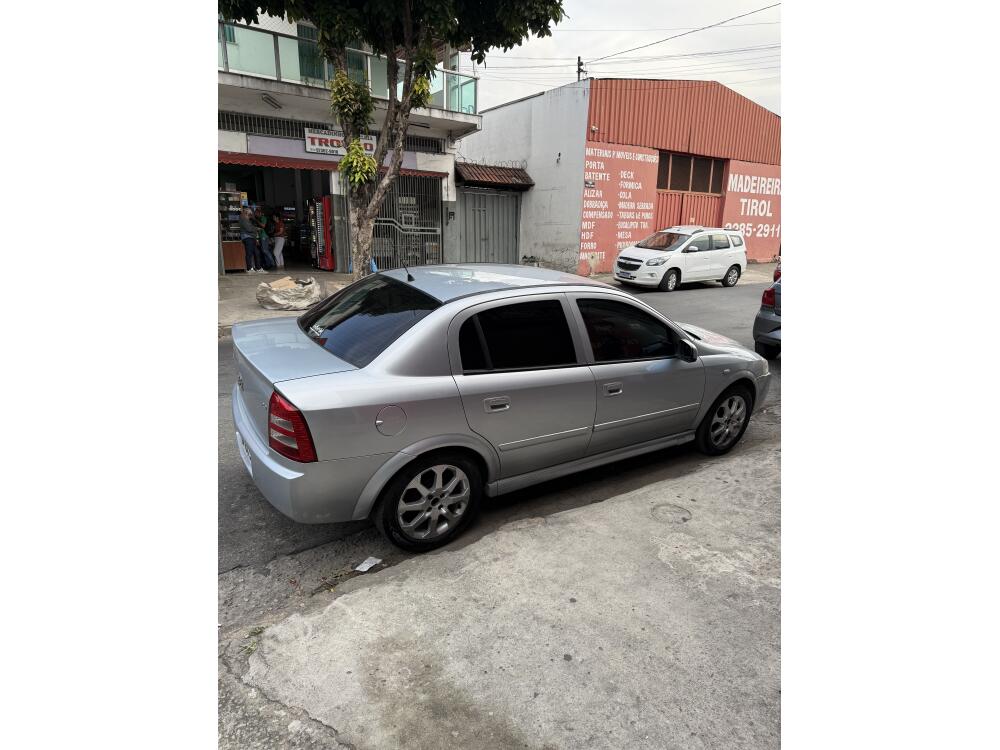 Chevrolet Astra Sedan