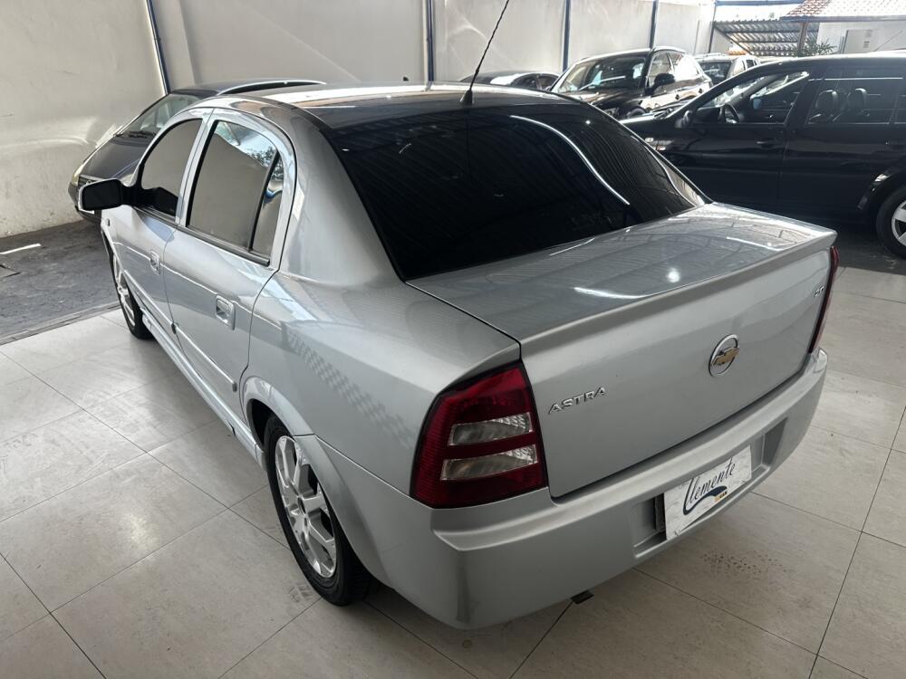 Chevrolet Astra Sedan