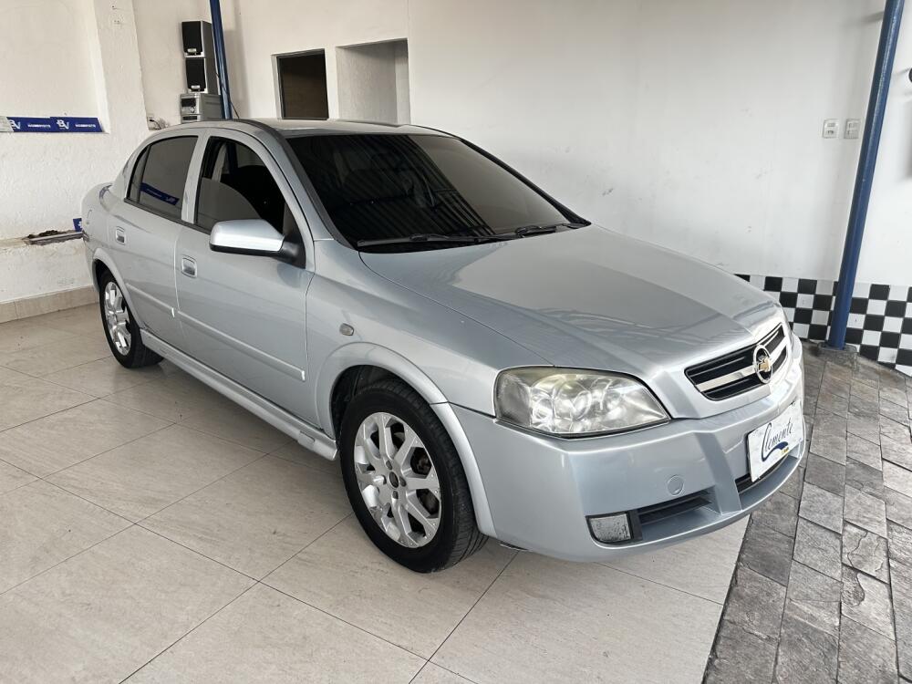 Chevrolet Astra Sedan