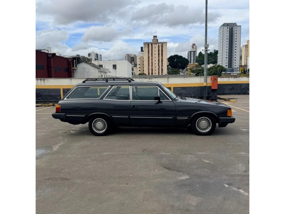 Chevrolet Caravan