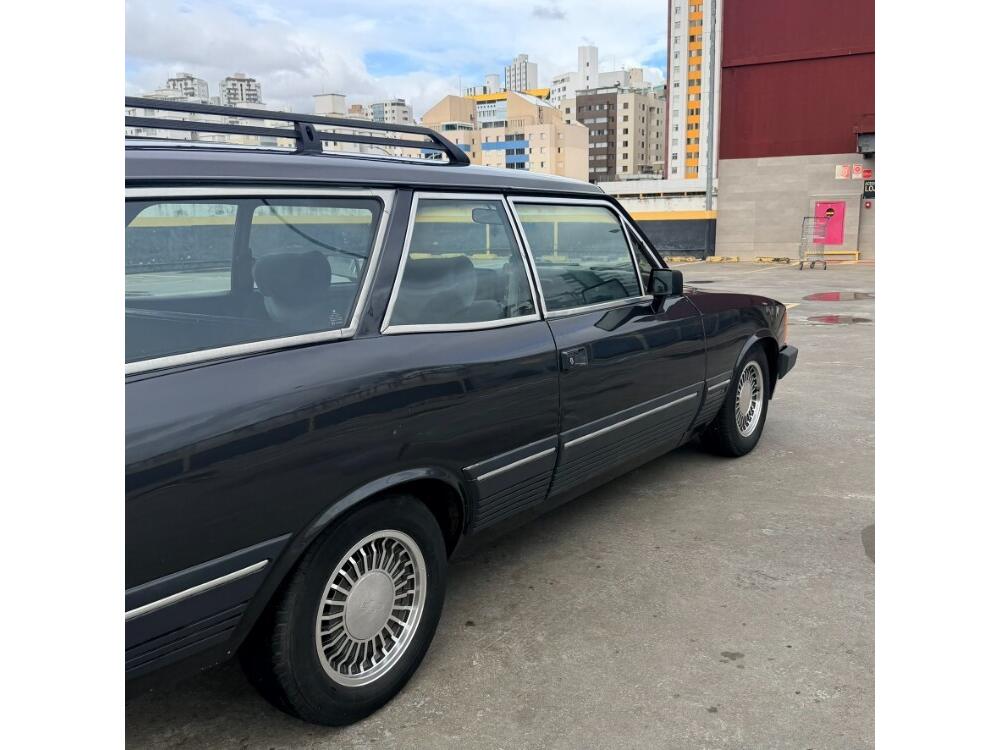 Chevrolet Caravan