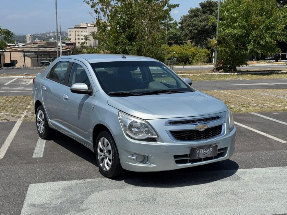 Chevrolet Cobalt 1.4 Manual 12/12 Prata - 4711306 - Belo Horizonte