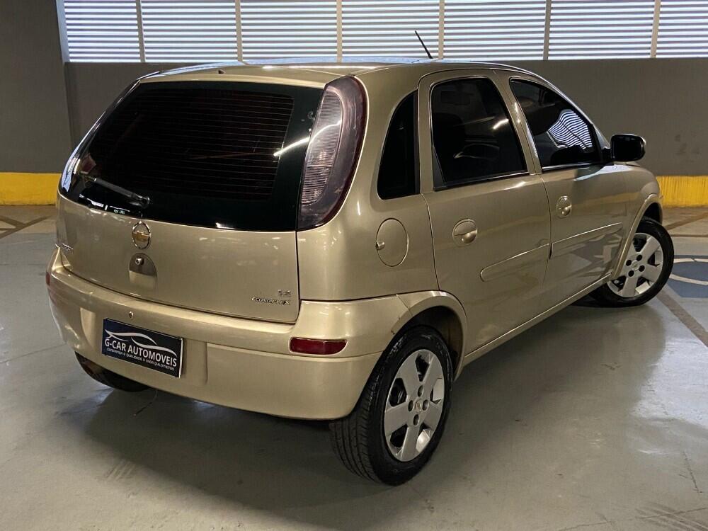 Chevrolet Corsa Hatch