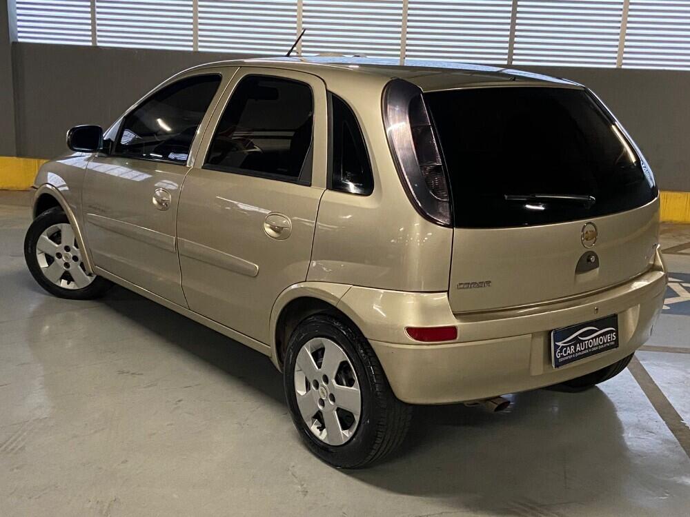 Chevrolet Corsa Hatch