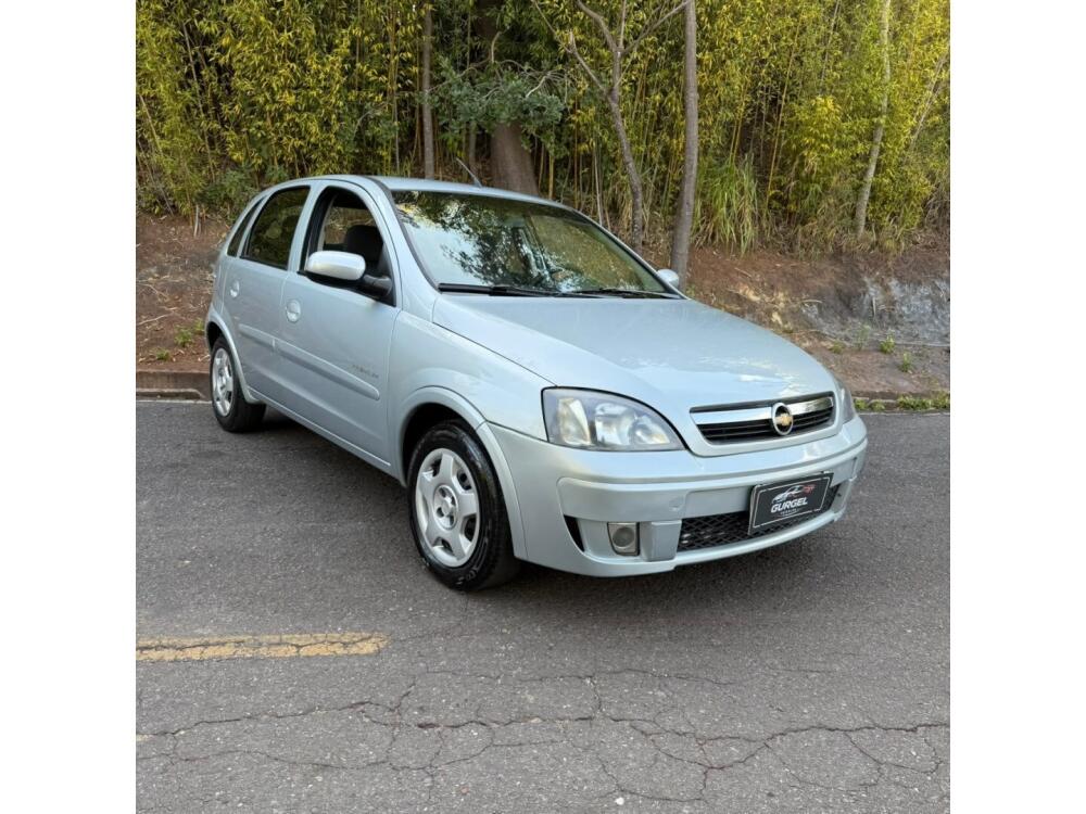 Chevrolet Corsa Hatch