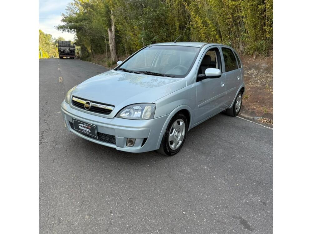 Chevrolet Corsa Hatch