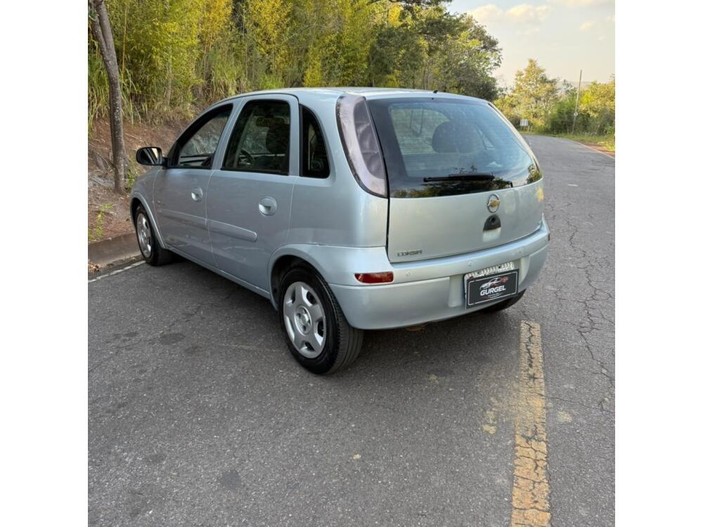 Chevrolet Corsa Hatch