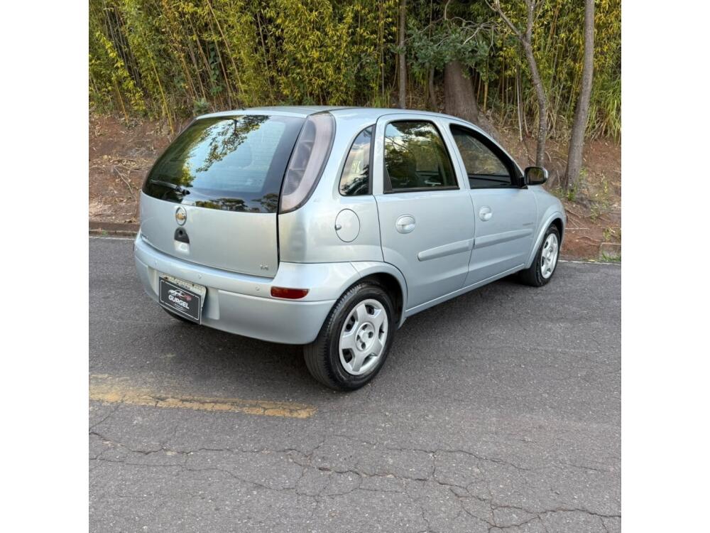 Chevrolet Corsa Hatch
