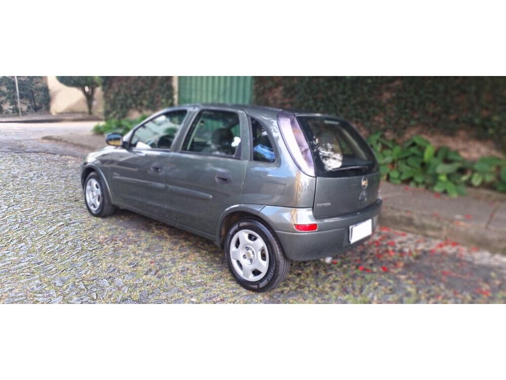 Chevrolet Corsa Hatch