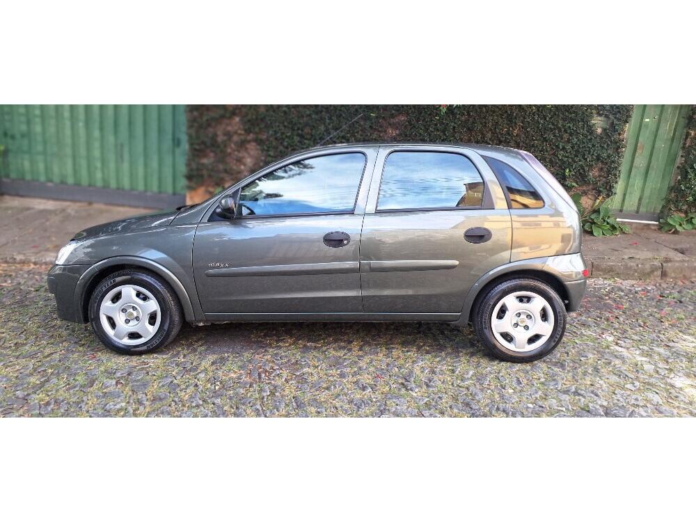 Chevrolet Corsa Hatch