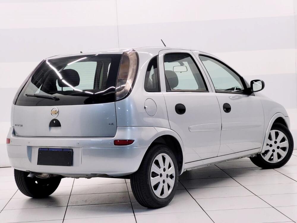 Chevrolet Corsa Hatch