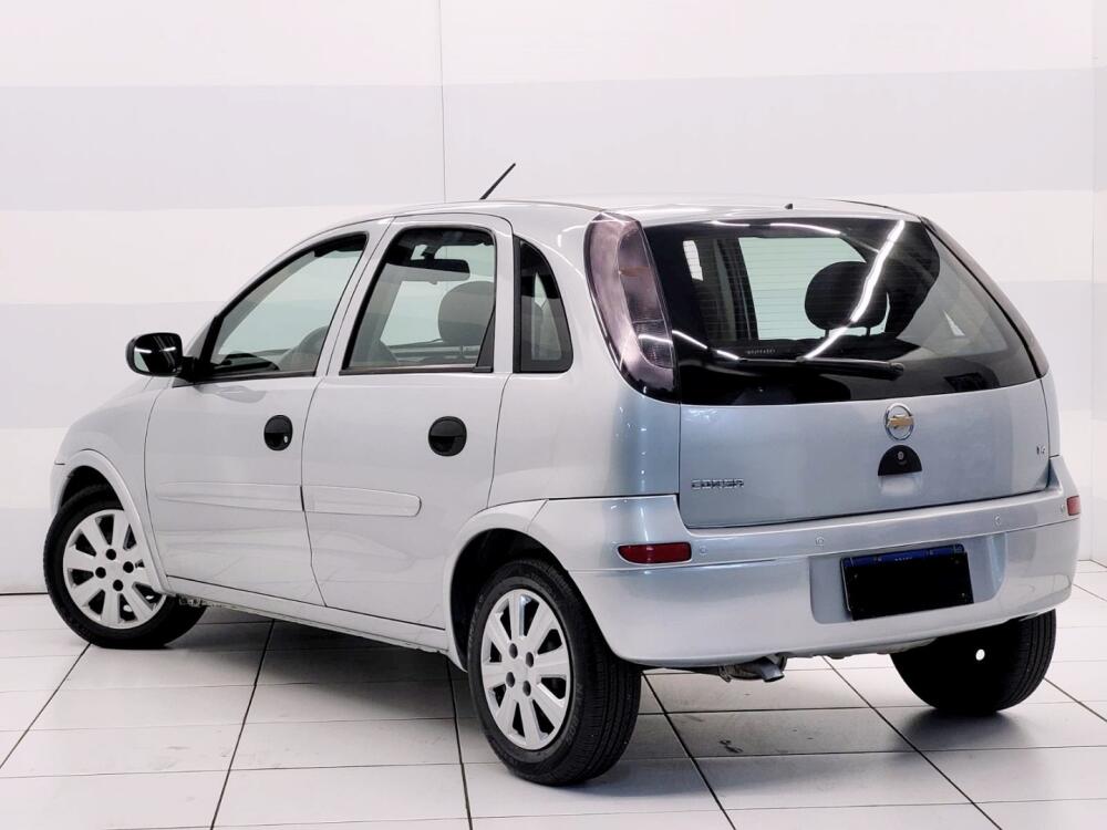 Chevrolet Corsa Hatch