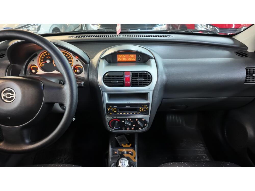 Chevrolet Corsa Sedan