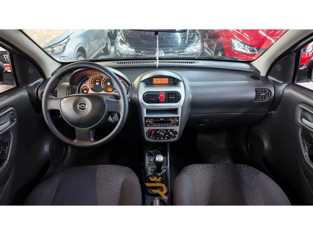 Chevrolet Corsa Sedan