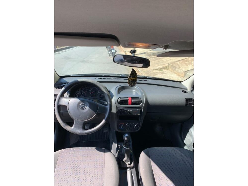 Chevrolet Corsa Hatch