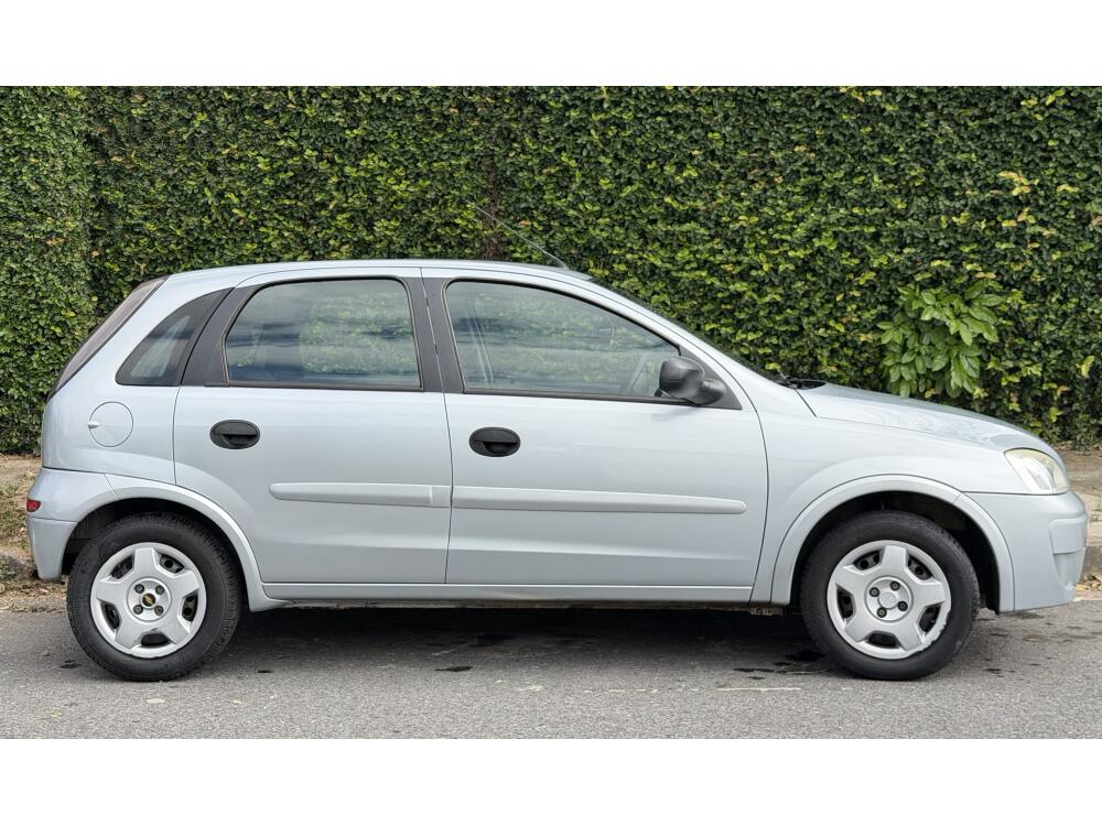Chevrolet Corsa Hatch