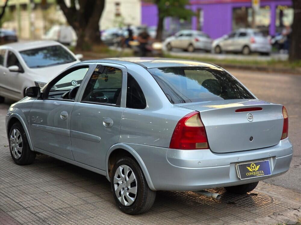 Chevrolet Corsa Sedan