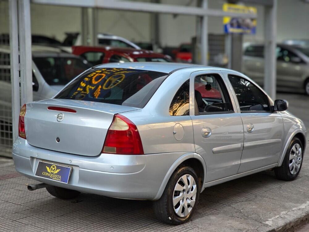 Chevrolet Corsa Sedan
