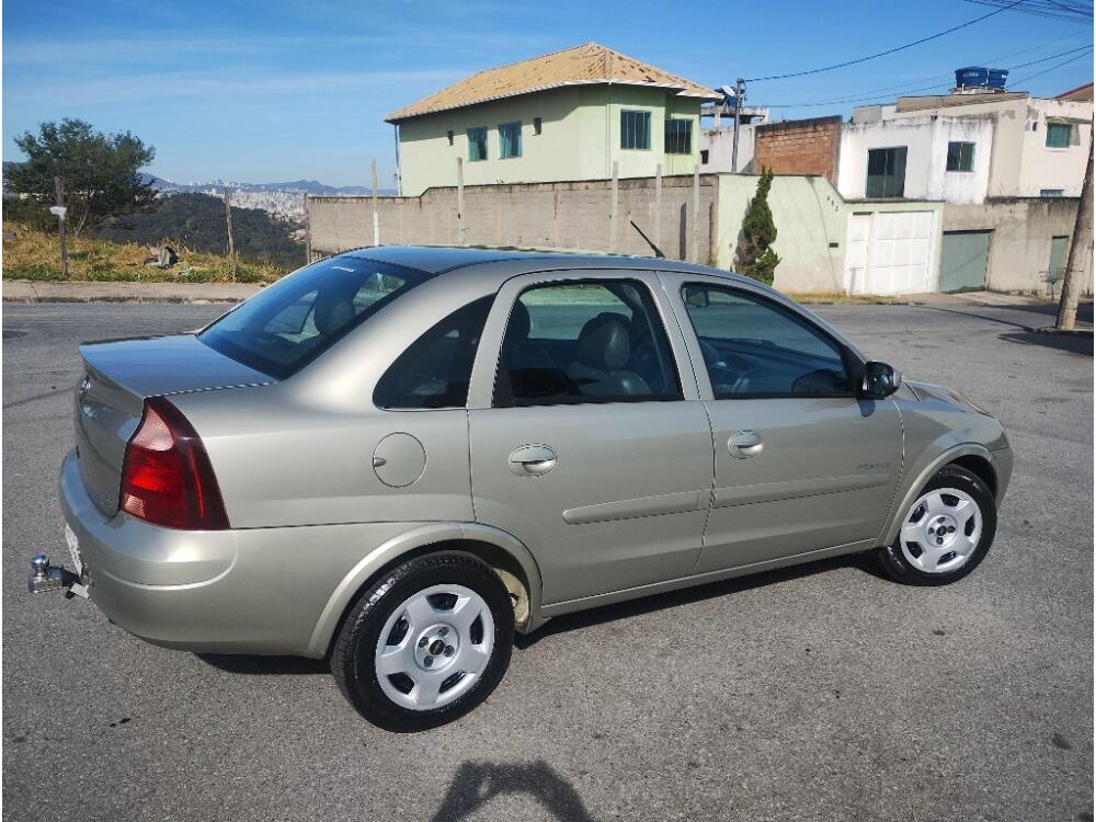 Chevrolet Corsa Sedan