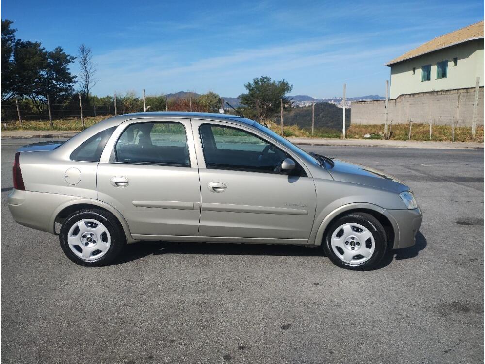 Chevrolet Corsa Sedan