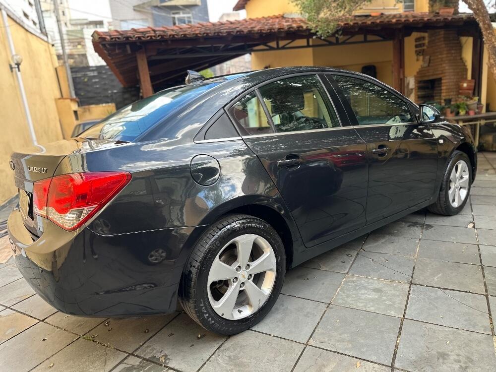 Chevrolet Cruze Sedan
