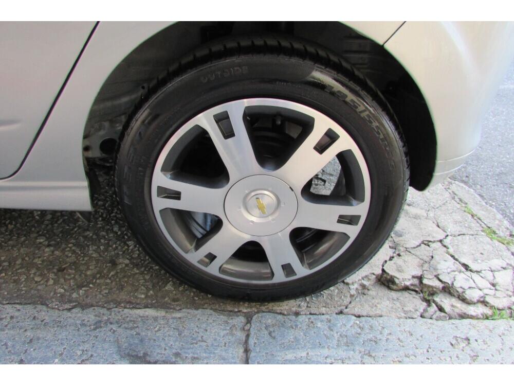 Chevrolet Onix Hatch