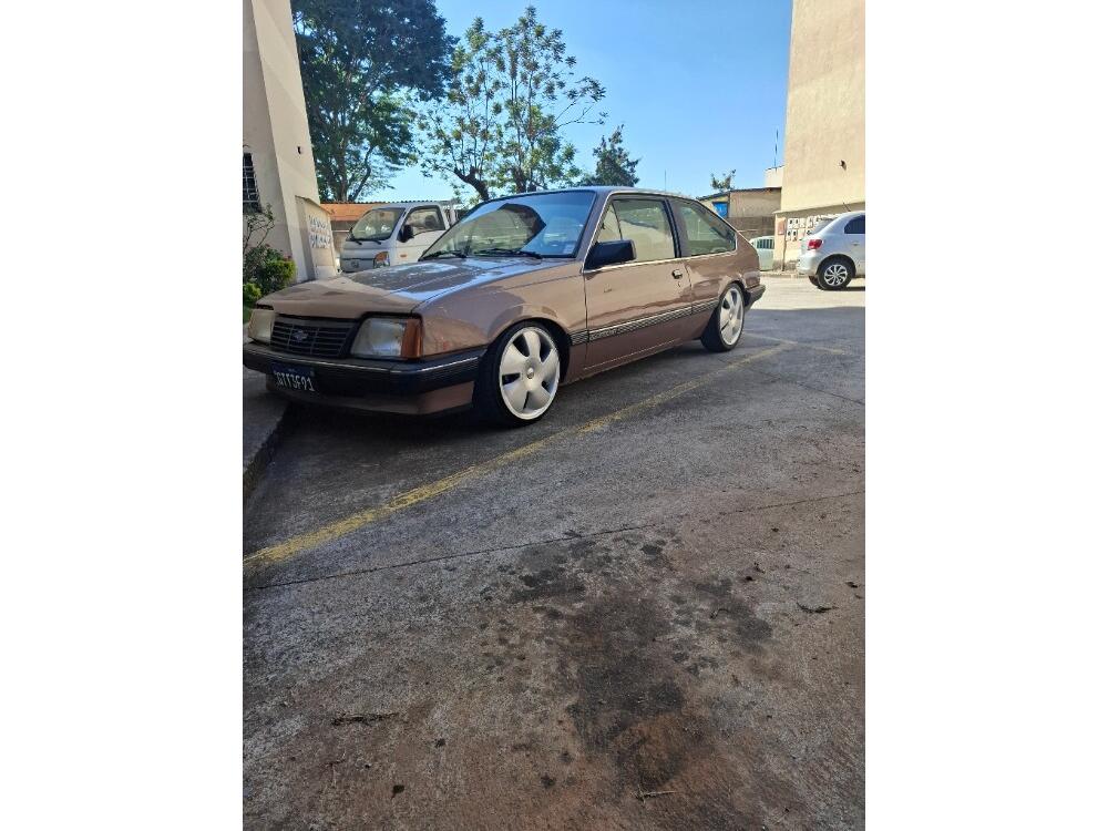 Chevrolet Monza Hatch