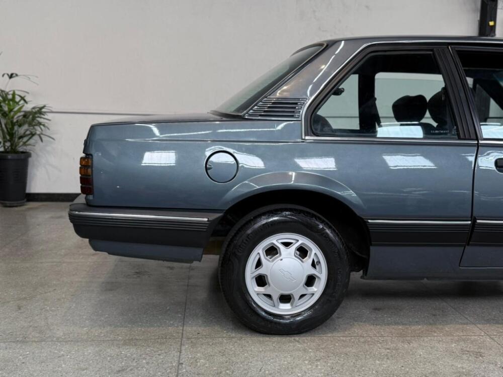 Chevrolet Monza Sedan