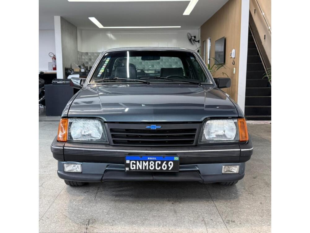 Chevrolet Monza Sedan