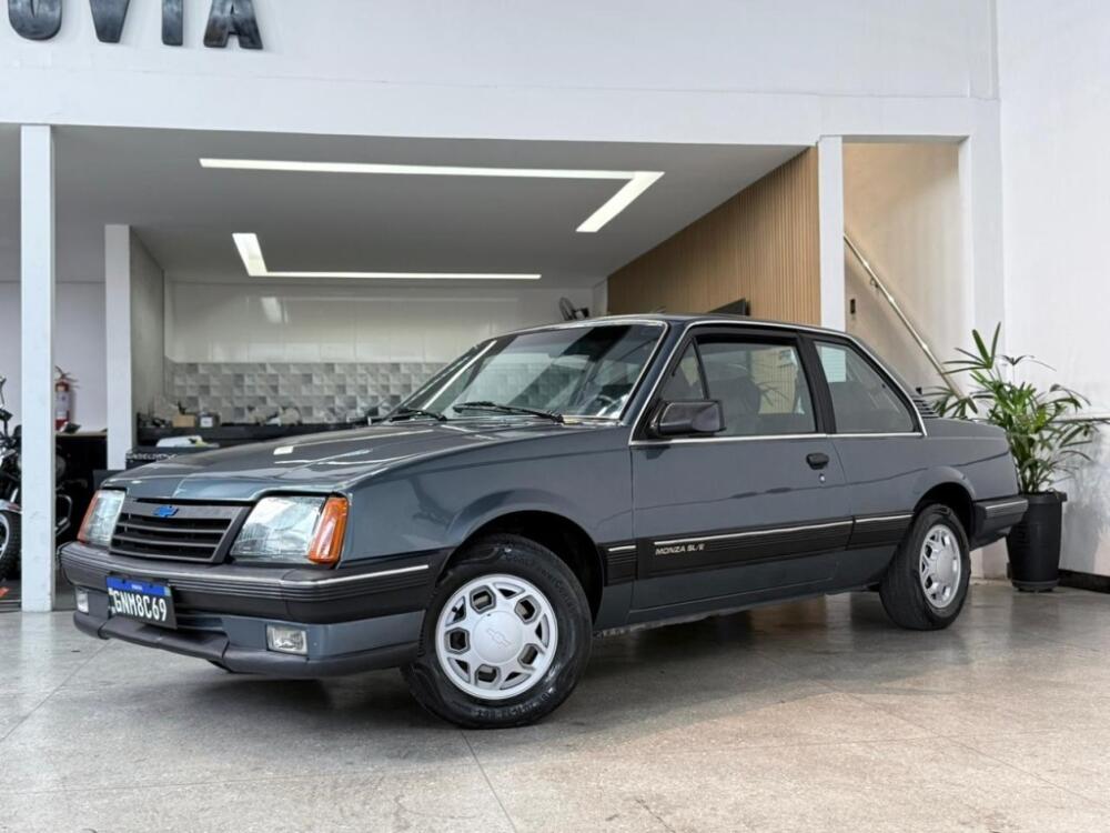 Chevrolet Monza Sedan