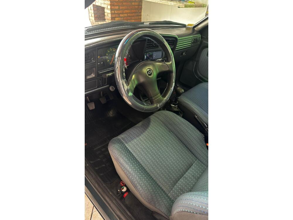Chevrolet Monza Sedan