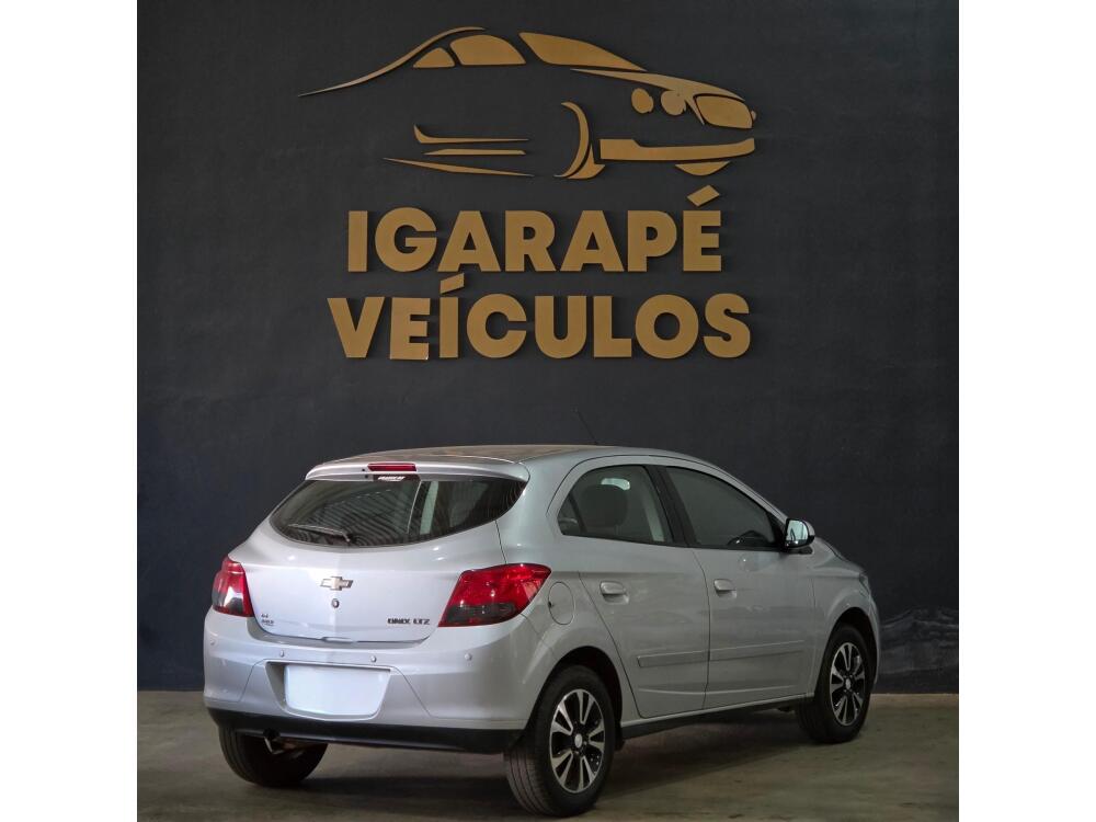 Chevrolet Onix Hatch
