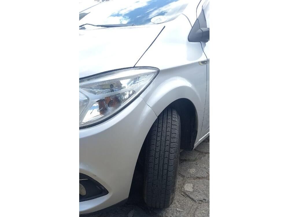 Chevrolet Onix Hatch