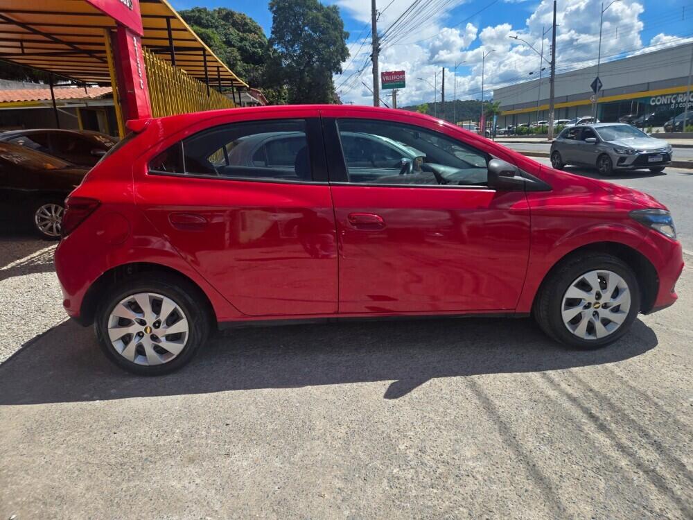 Chevrolet Onix Hatch