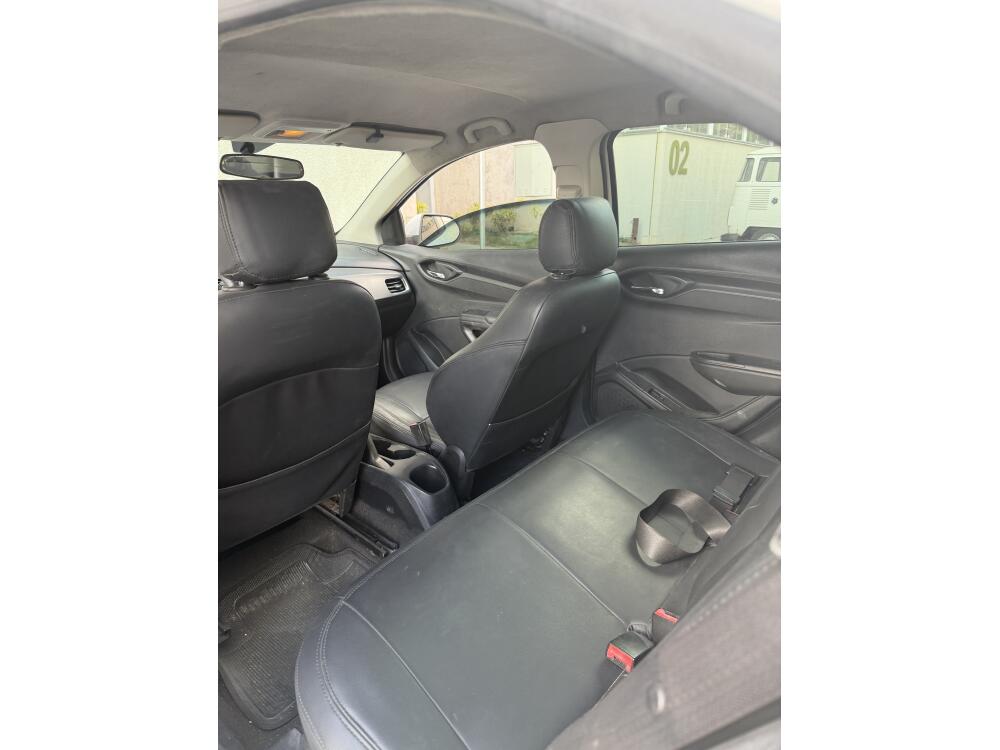 Chevrolet Onix Hatch