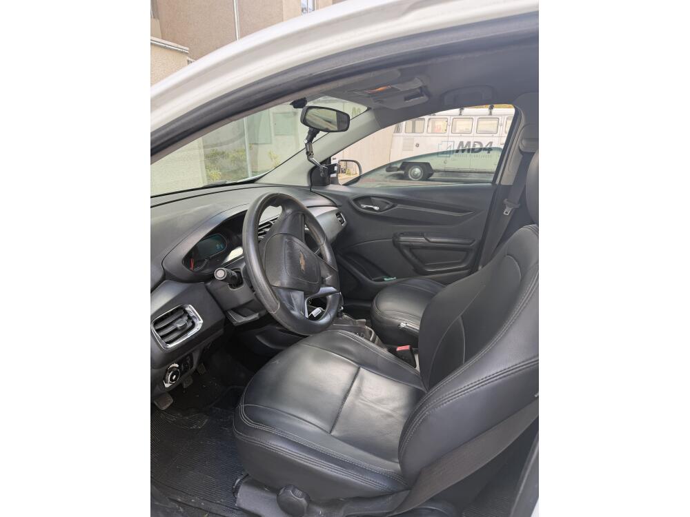 Chevrolet Onix Hatch