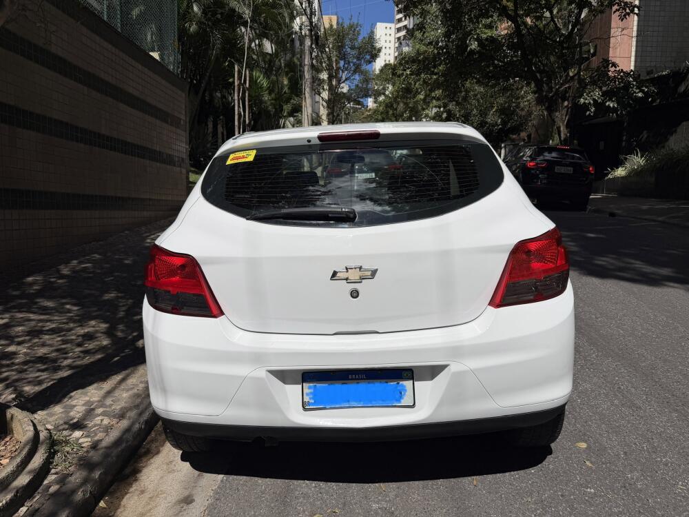 Chevrolet Onix Hatch