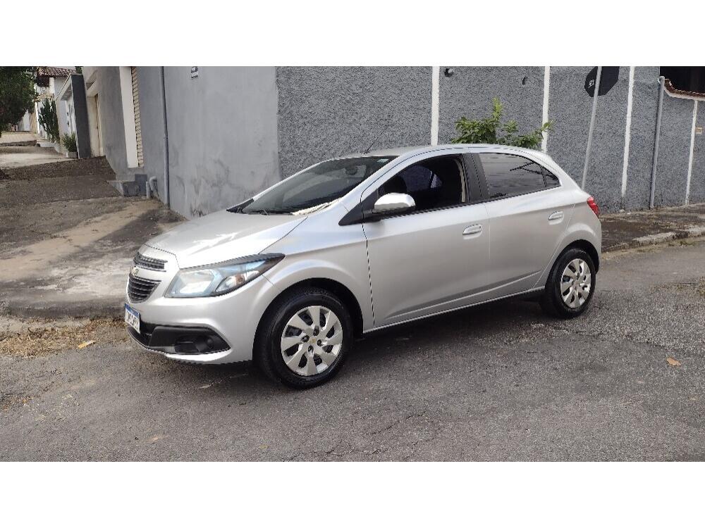 Chevrolet Onix Hatch