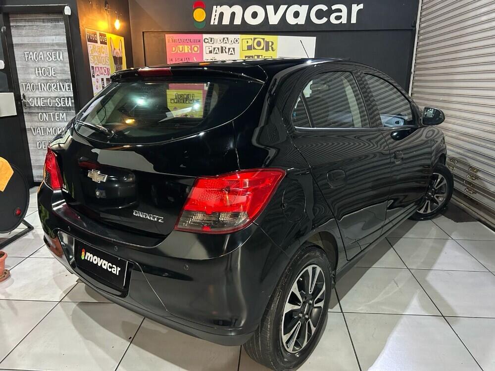 Chevrolet Onix Hatch
