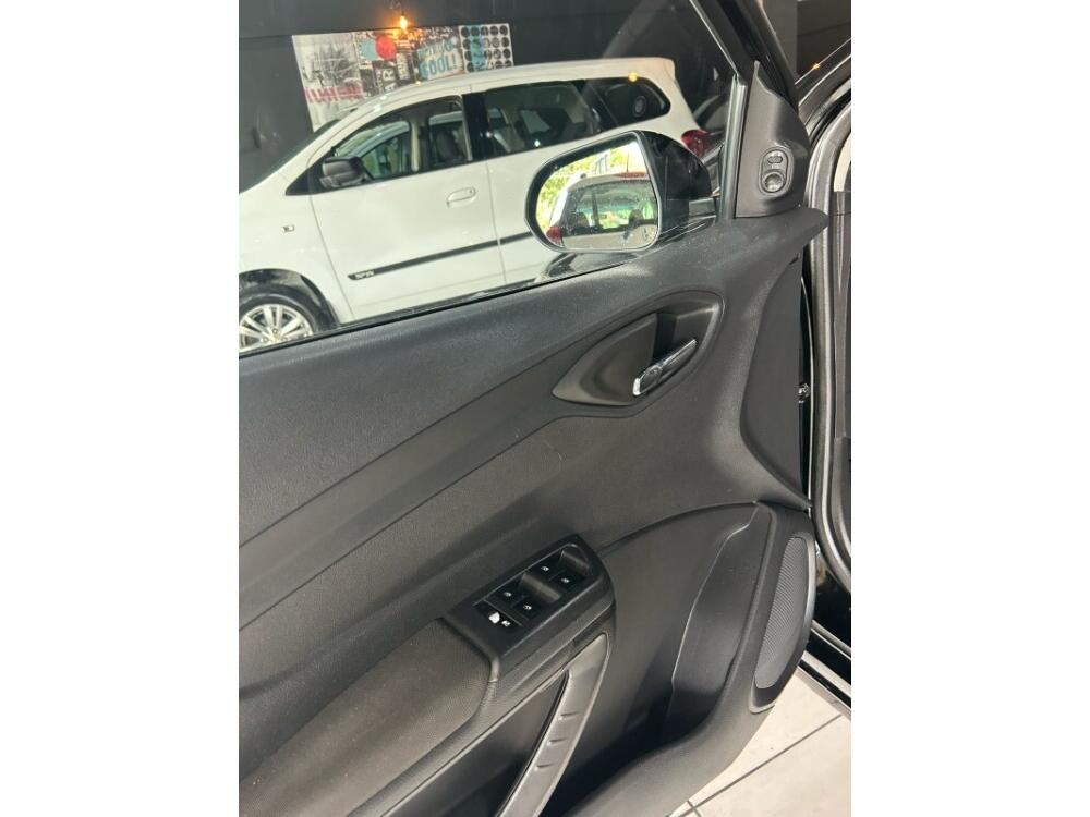 Chevrolet Onix Hatch