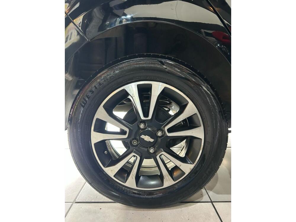 Chevrolet Onix Hatch