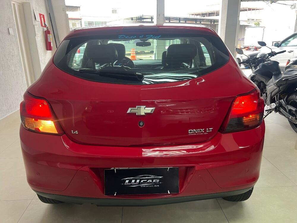 Chevrolet Onix Hatch