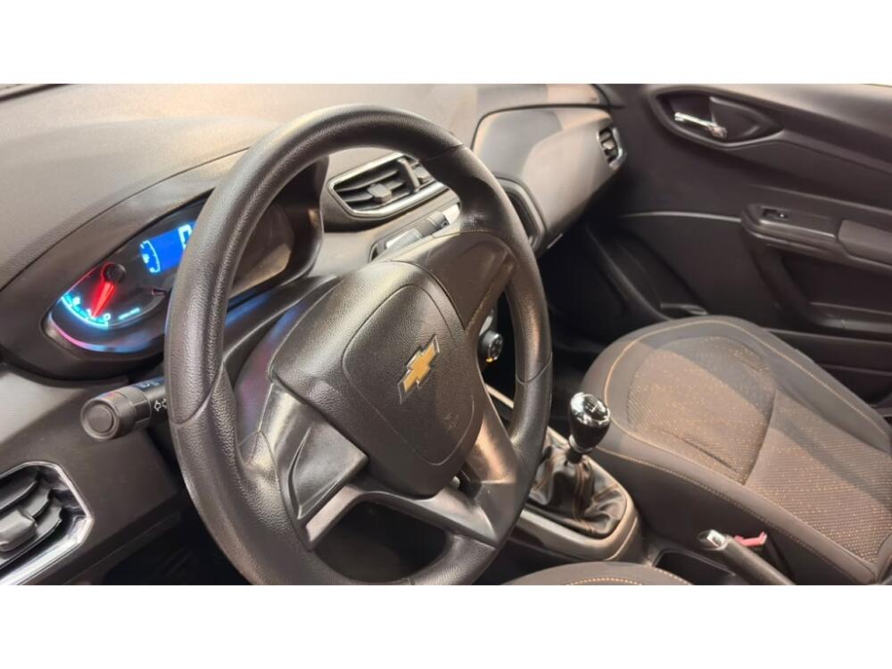 Chevrolet Onix Hatch