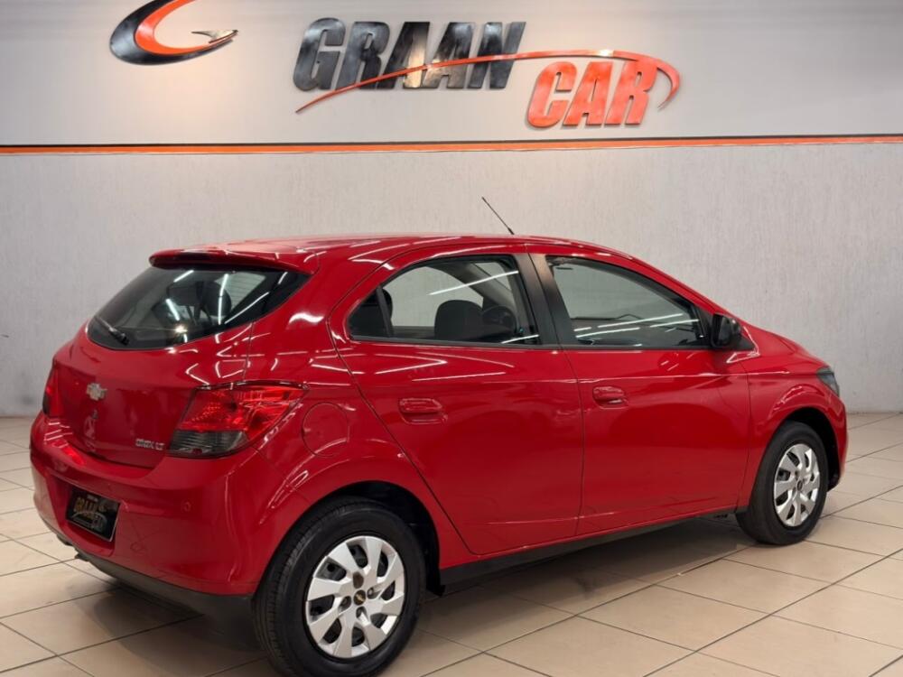 Chevrolet Onix Hatch