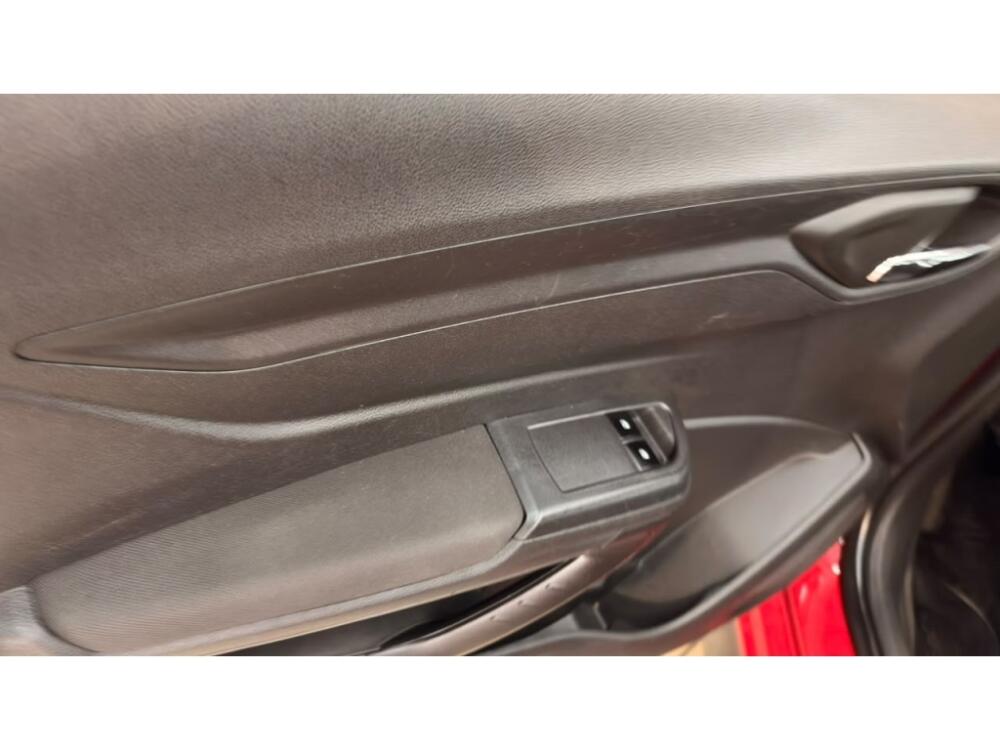 Chevrolet Onix Hatch